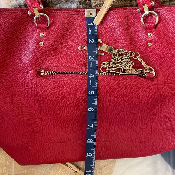 Authentic Coach Red Leather Bag Everyday Chic with Gold Hardware - Picture 12 of 12